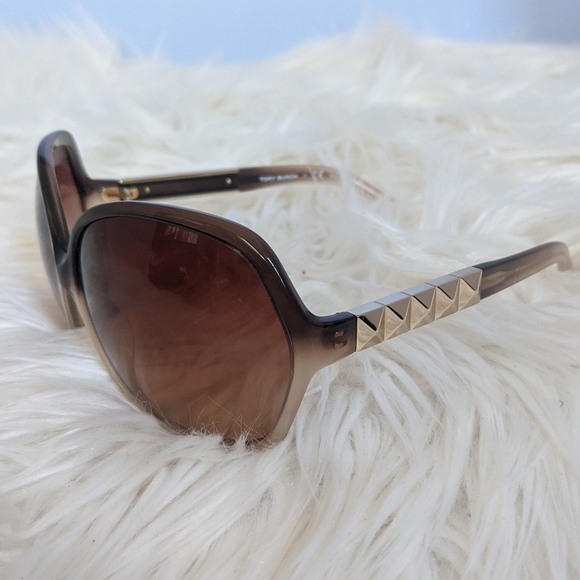 Tory Burch Accessories - New Tory Burch Gold Pyramid Round Sunglasses